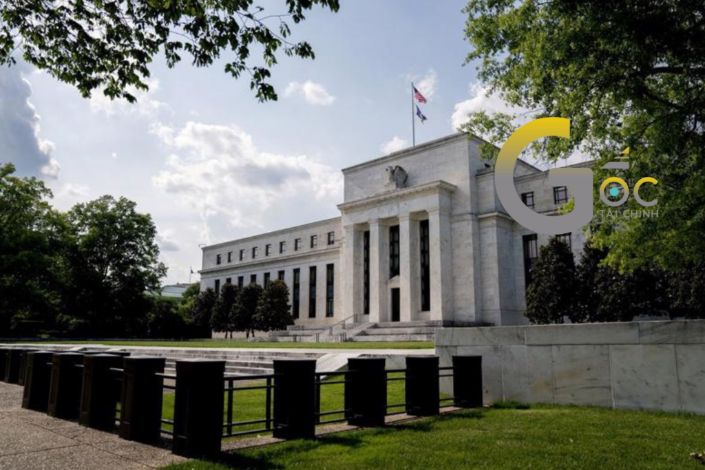 Các ngân hàng trung ương đang chuẩn bị cho đợt tăng lãi suất